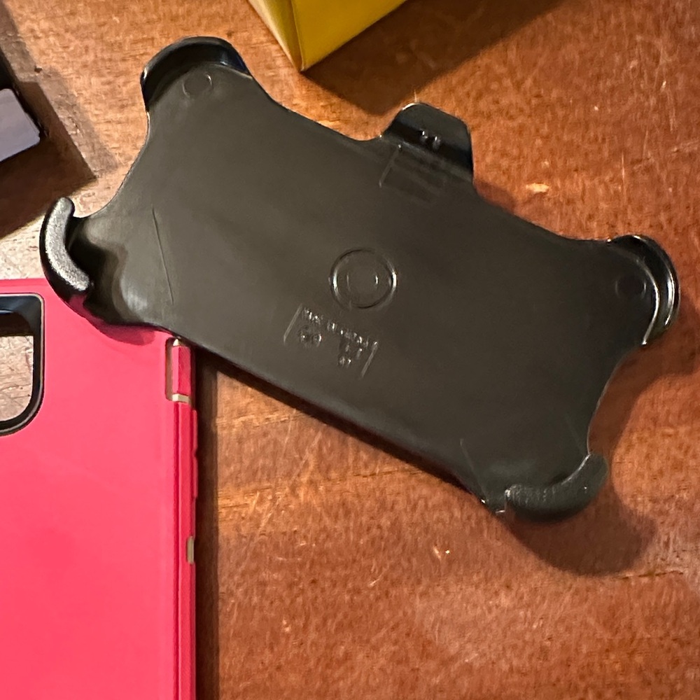 OtterBox Defender Series Pink Case for iPhone 11 Pro - Picture 10 of 12